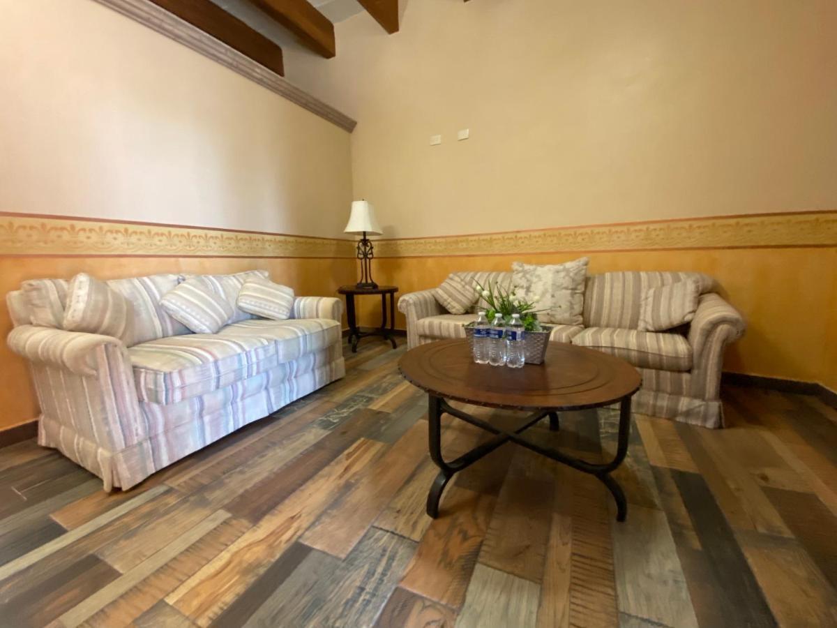 Hotel Real De Los Álamos 外观 照片