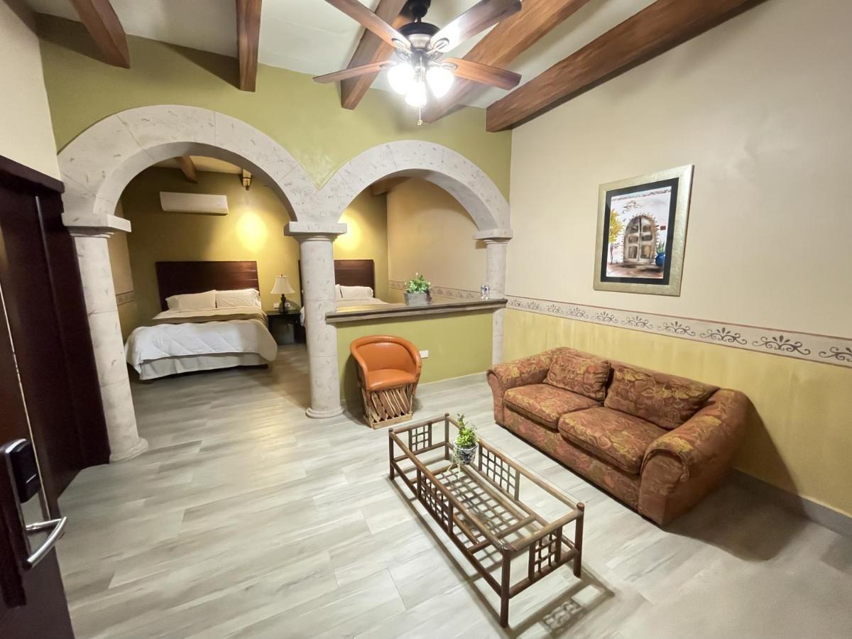 Hotel Real De Los Álamos 外观 照片