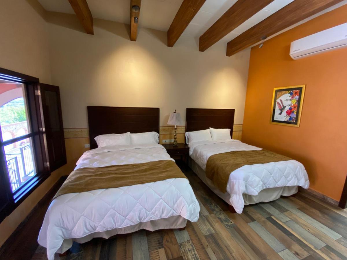 Hotel Real De Los Álamos 外观 照片