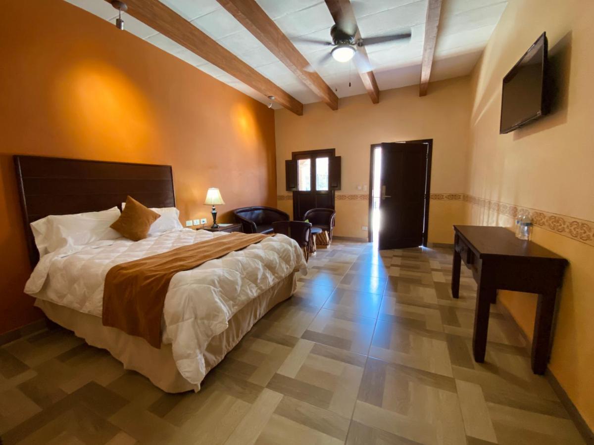 Hotel Real De Los Álamos 外观 照片