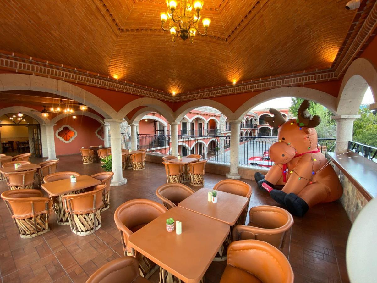 Hotel Real De Los Álamos 外观 照片
