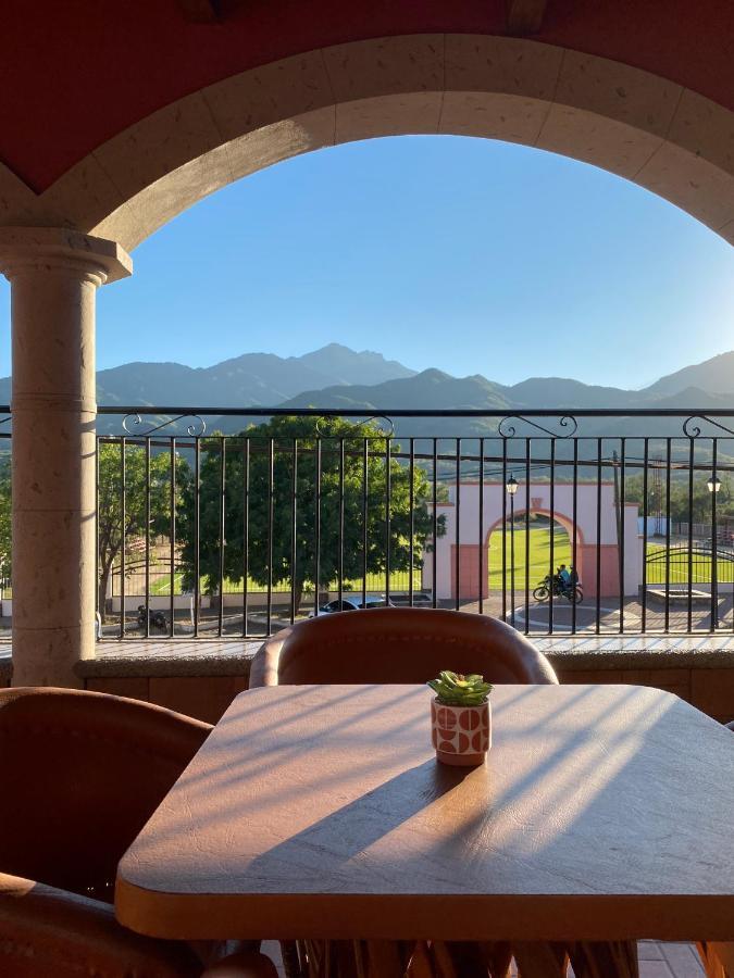Hotel Real De Los Álamos 外观 照片