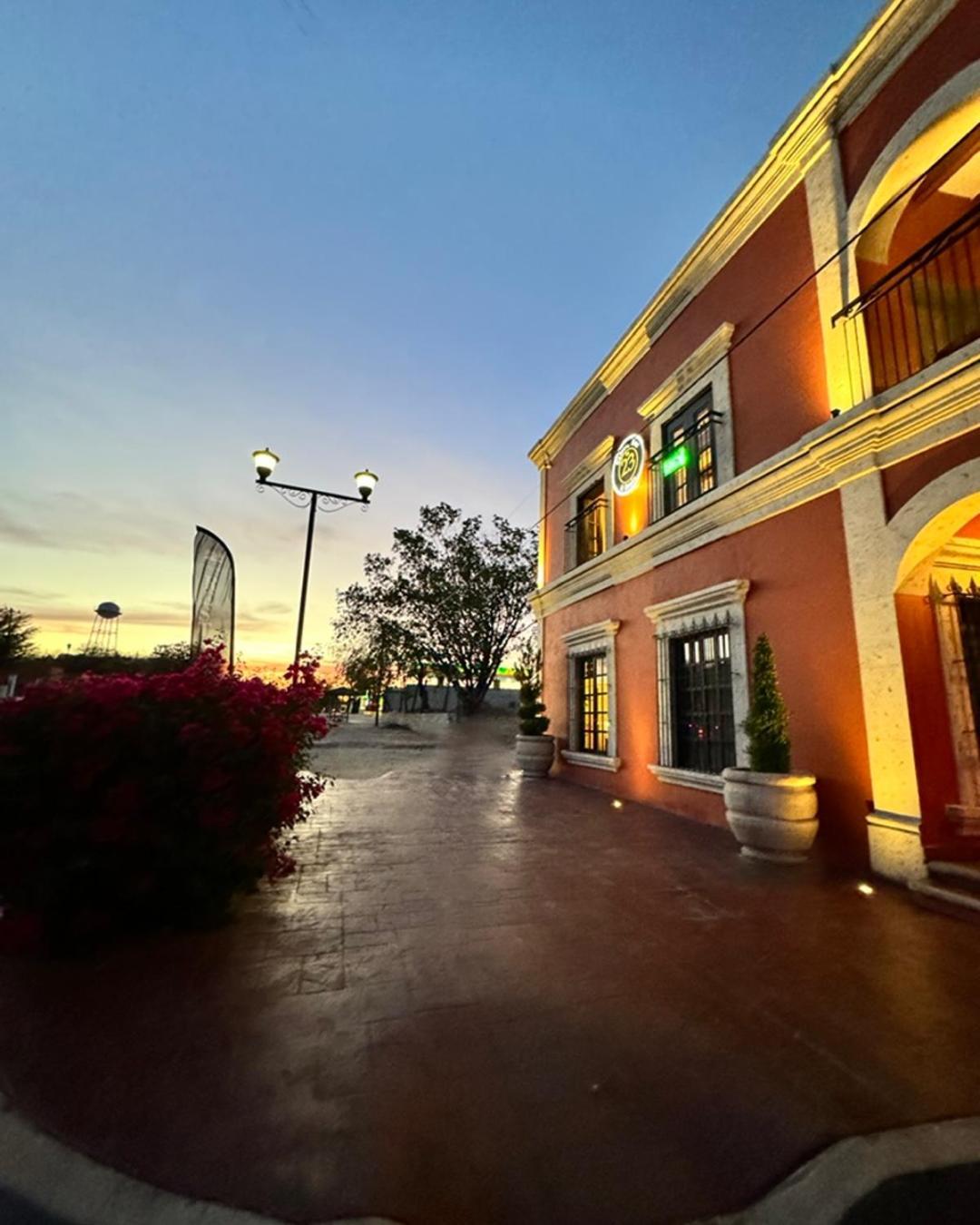 Hotel Real De Los Álamos 外观 照片